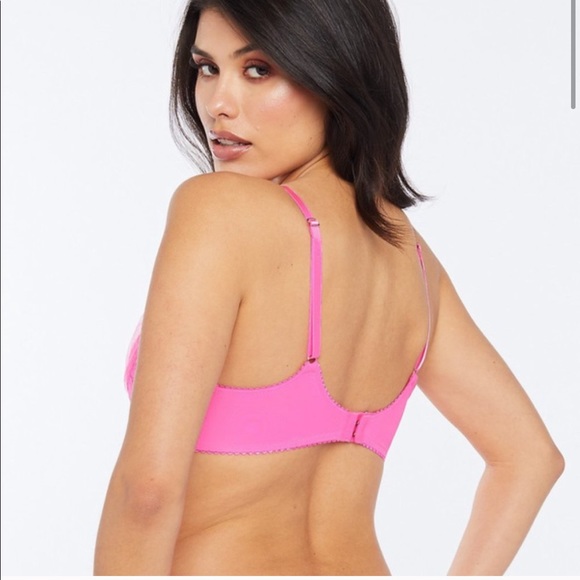 Savage Fenty Bra - Picture 4 of 5